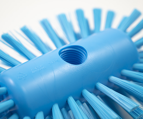 216mm Medium Fill Bulk Tank Brush - D77 - Image 3